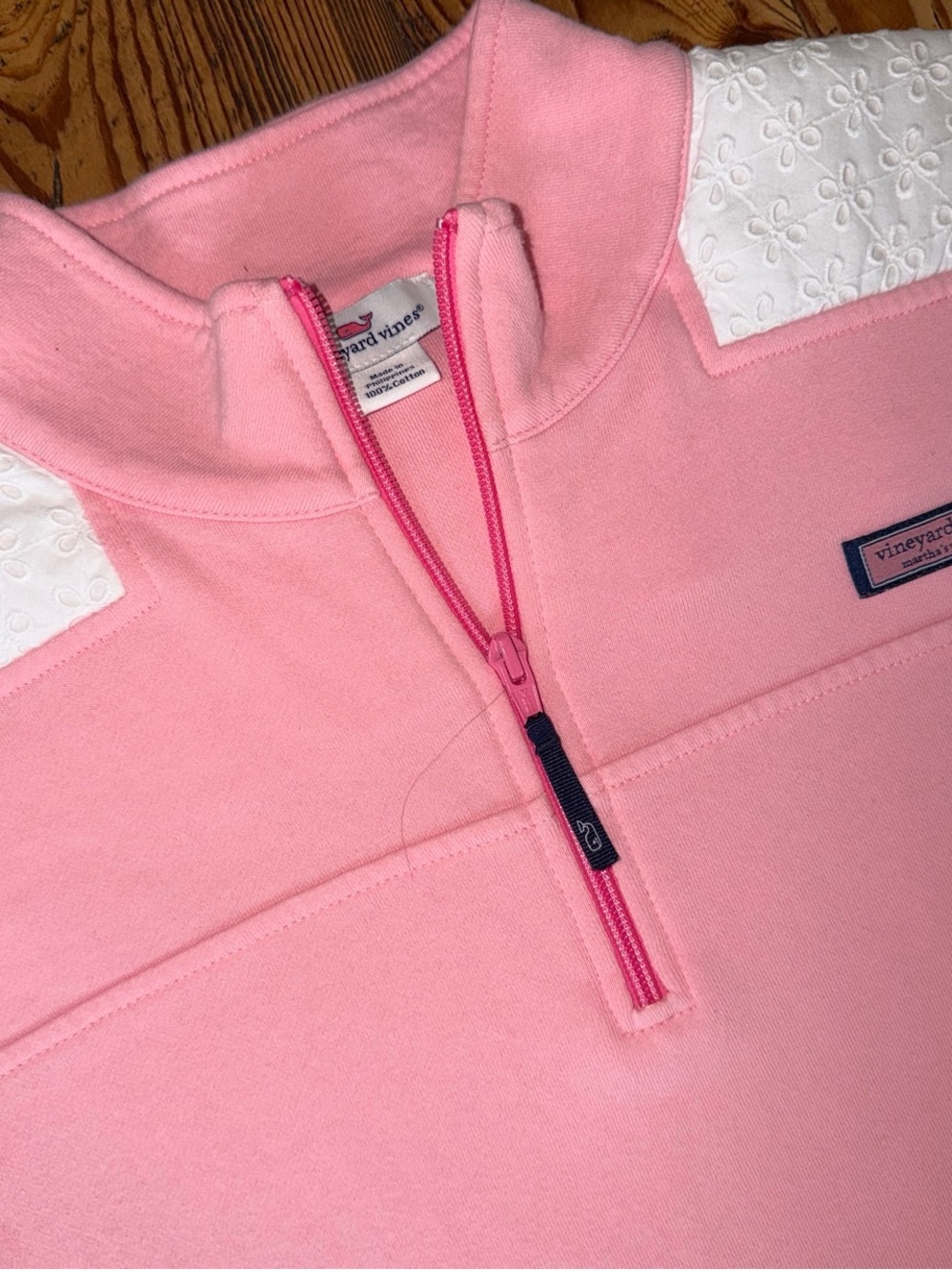 Vineyard Vines Pink Cotton quarter zip sweatshirt with eyelet detail-XL